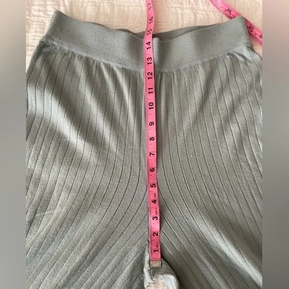 ABERCROMBIE & FITCH 90s Straight Ribbed Knit Sweater Pants Soft A&F Size M NWOT - Picture 10 of 14